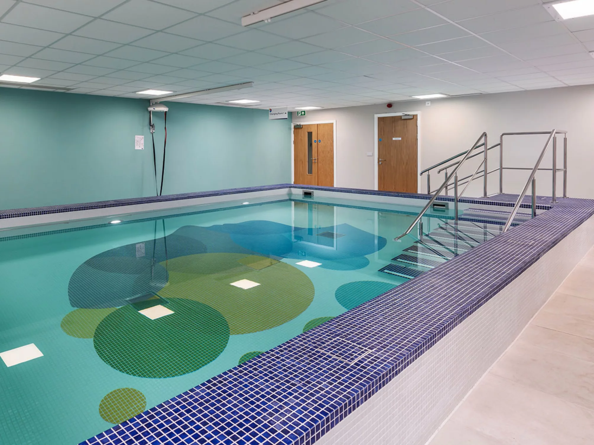 5 Amazing Benefits of Hydrotherapy for Adults with Complex Needs